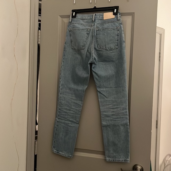 Everlane The '90s Cheeky Jean in Vintage Sunbleached Blue - Picture 4 of 5